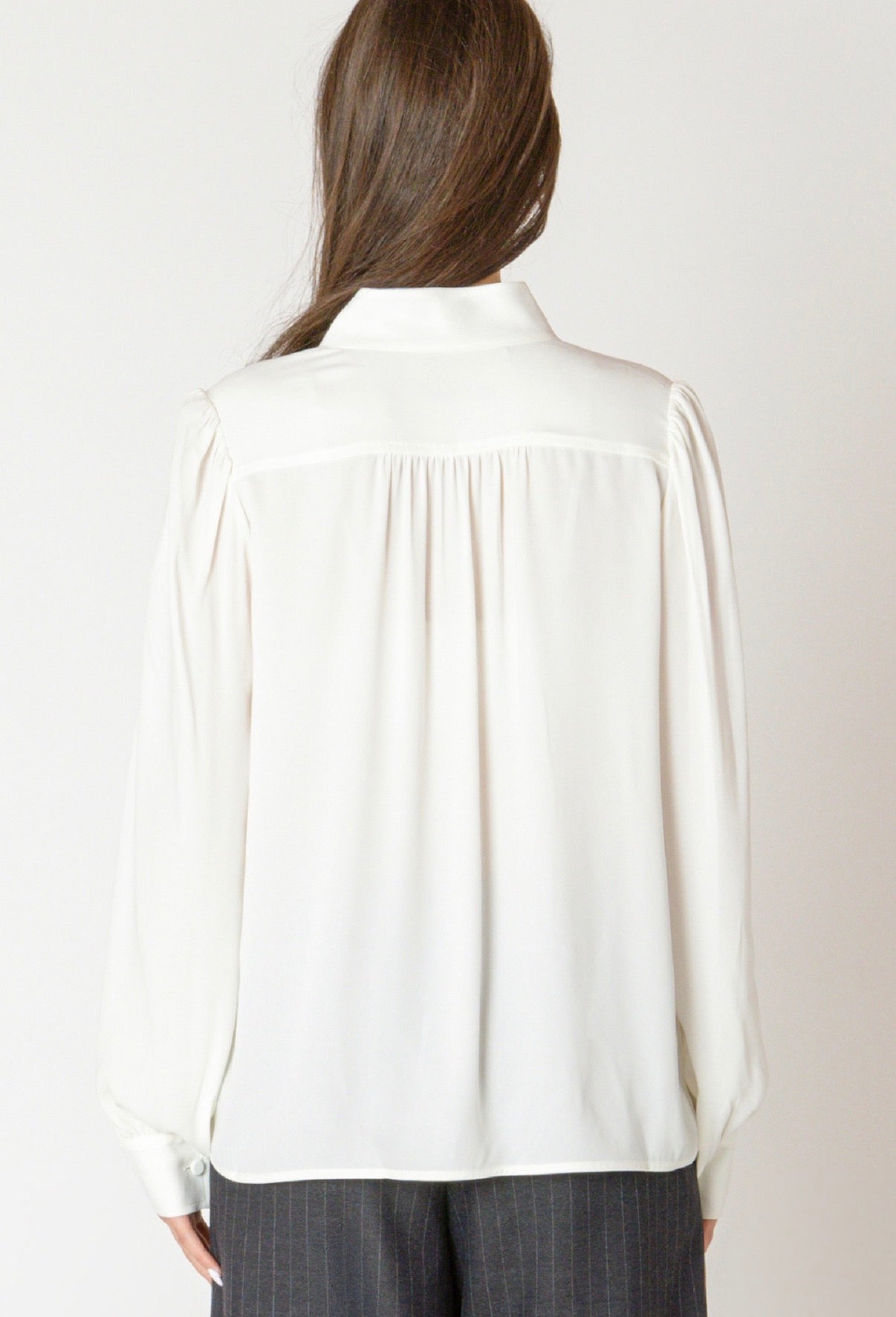 Tanner Long Sleeve Off White V-Neck Top