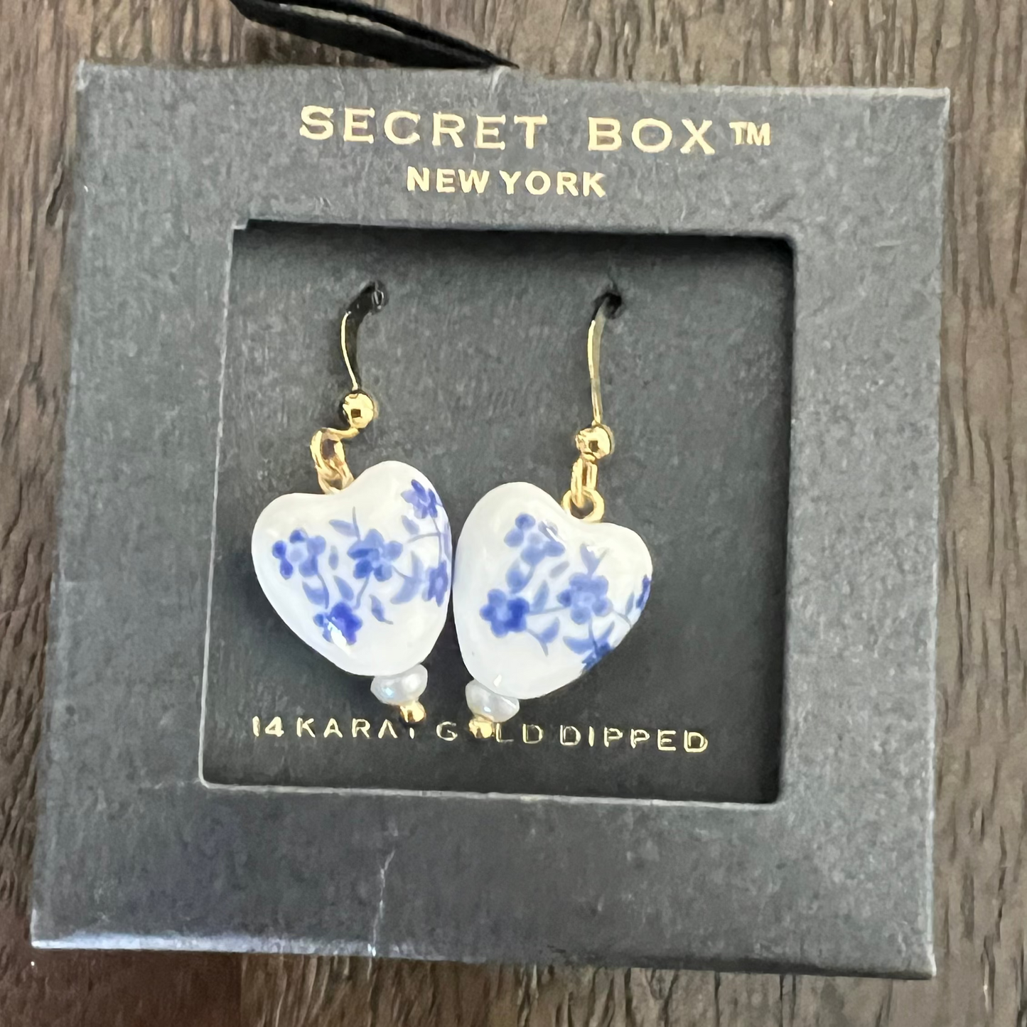 Secret Box Heart Blue Flowers Earring