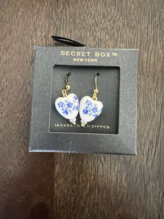 Secret Box Heart Blue Flowers Earring